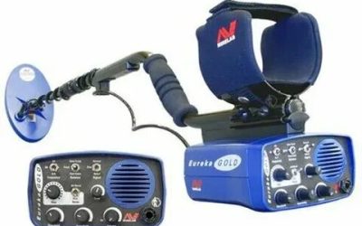 استخدام قلم جهاز كشف المعادن اليدوي في الأماكن العامة